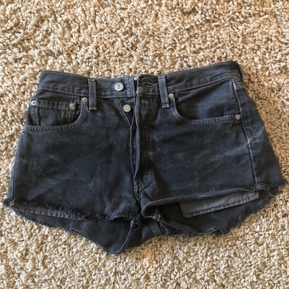 Levi’s distressed black shorts size 25 from UO